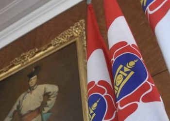 Оюутолгой тогтоолын төслийг Монголын эрх ашигт чамбайруулах чиглэл өгөв