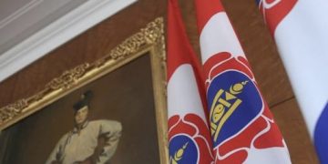 Оюутолгой тогтоолын төслийг Монголын эрх ашигт чамбайруулах чиглэл өгөв