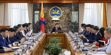 Эмч, багш, шинжлэх ухааны салбарын цалинг нэмэх тогтоол баталлаа