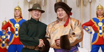 Хошорюү С.Бямбасүрэн Гавьяат тамирчин цол хүртлээ