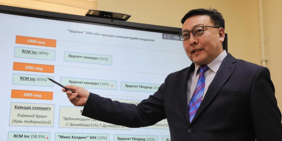 Ж.Батзандан: Миний бие улстөрийн тогтворгүй, ороо бусгаа цаг үед Л.Оюун-Эрдэнэ Ерөнхий сайдын үед 4 сар, Ерөнхий сайд Г.Занданшатарын үед 5 сар ажиллаа