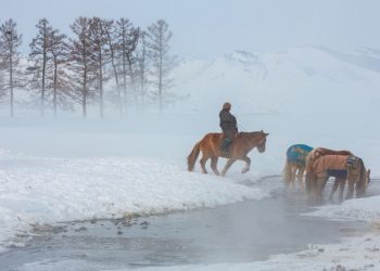 Завхан аймгийн Тосонцэнгэл, Отгон суманд хамгийн их хүйтэрсэн буюу цаг уурын онцлох үзэгдэл болж байжээ