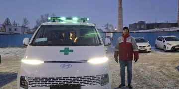 Налайх дүүргийн эрүүл мэндийн төвд яаралтай түргэн тусламжийн автомашиныг хүлээлгэн өгч, шаардлагатай тоног төхөөрөмжийг шийдвэрлэж өгөхөөр боллоо