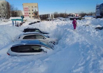 Их цасны улмаас хүнд байдалд байгаа ОХУ-ын Камчаткийн удирдлага Москвагаас тусламж авахаар болжээ