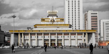 СТӨ-г нурааж, хоёр блок бүхий 50 давхар барилга барихаар судалж байна