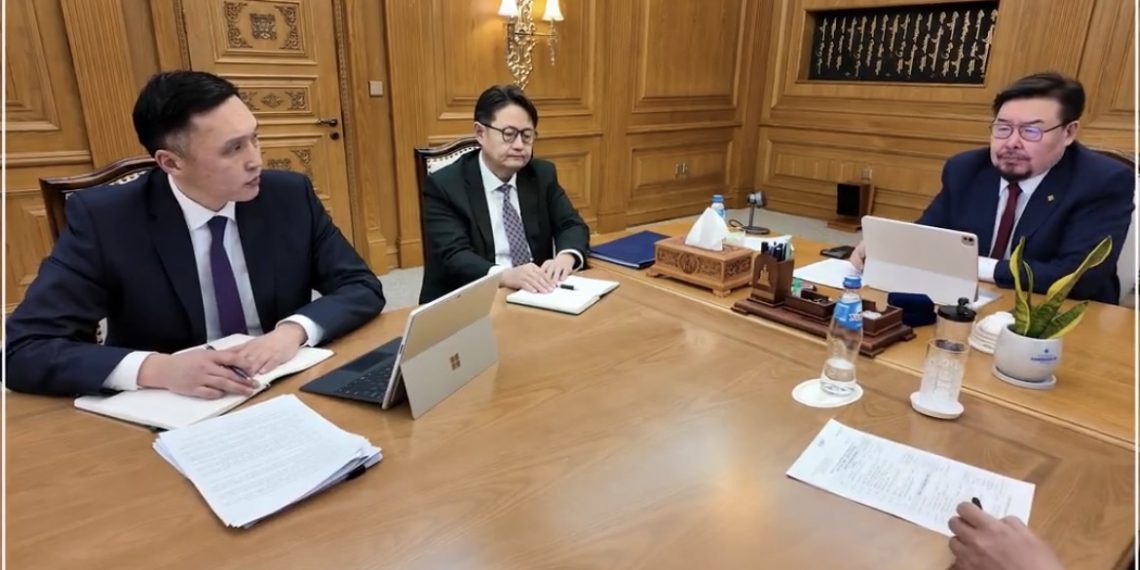 Б.Цогтнаран: Нийслэлийн Татварын газрын дарга “Гадаад явахгүй” гээд гарсан боловч маргааш нь Дубай руу явсан байна