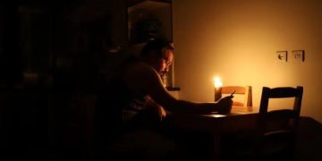 Иранд иргэдийн эсэргүүцэл эрчимжиж, орон даяар интернэт сүлжээг таслахад хүрчээ