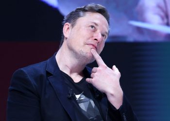 Илон Маск: Тэтгэврийн хуримтлал ойрын ирээдүйд хэрэггүй болно