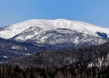 Бурхан Халдун явах замыг цэвэрлэж, тэмдэг тэмдэглэгээ байршуулжээ