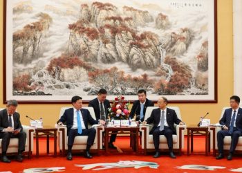 Хятадын газрын тос компани нийлүүлэлтээ нэмнэ гэжээ