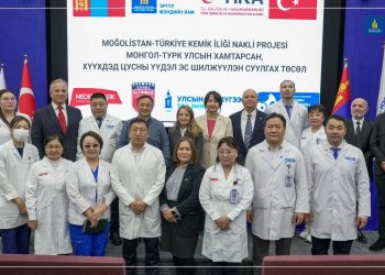 Цусны хавдартай хүүхдэд цусны үүдэл эс шилжүүлэн суулгах эмчилгээг анх удаа амжилттай хийж, дотоодын эрүүл мэндийн салбарт түүхэн шинэ хуудас нээлээ