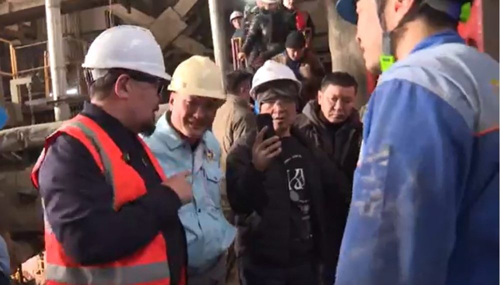 +70 градус хүртэлх хүнд нөхцөлд ажилласан гагнуурчдыг шагнаж, урамшуулна