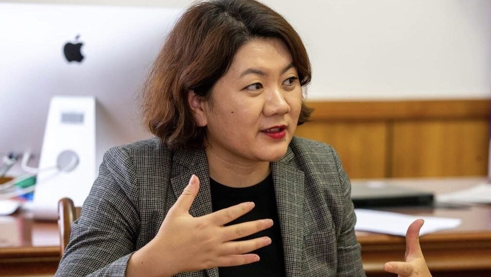 Б.Солонгоо: Засгийн газрын хуралдаанаас гарсан шийдвэрийн дагуу Оюутолгой төслийн талаар шүгэл үлээж байсан ИБУИНХУ-ын иргэдтэй гэрээ байгуулсан