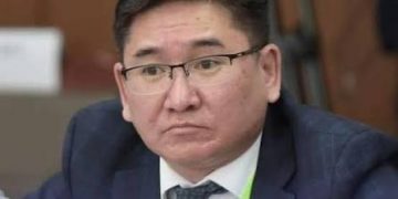 Ц.Чулуунзагдыг суллан, хилийн хориг тавьжээ