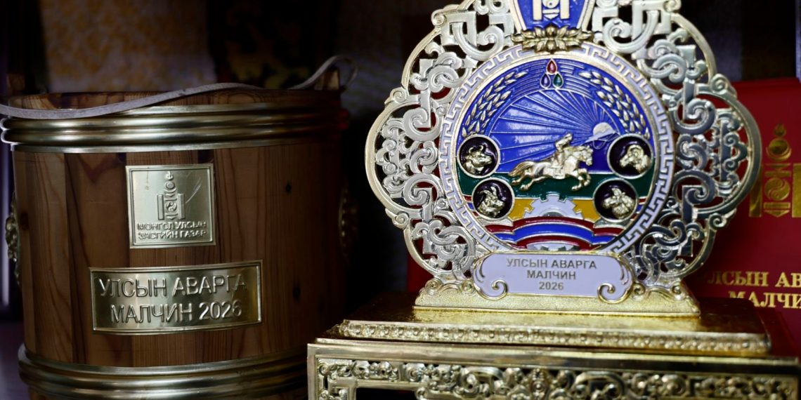 Баянцагаан үүлдрийн хонийг Багахангай дүүрэгт нутагшуулсан Б.Жаргалсайхан улсын аварга малчин боллоо