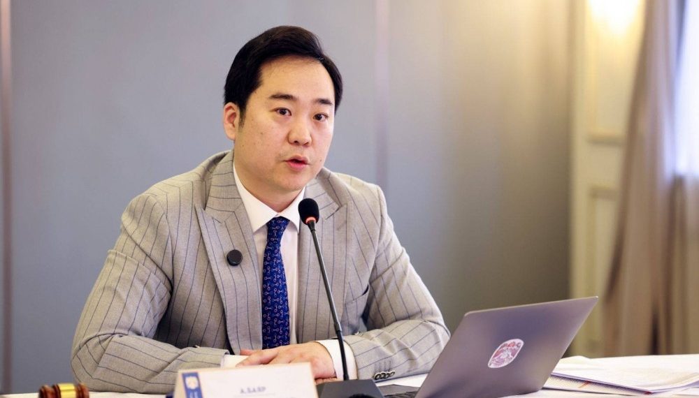 Сар шинийн өдрүүдэд сургууль, цэцэрлэгүүдийн хашааг нээж, зогсоолын хүртээмжийг нэмэгдүүлнэ