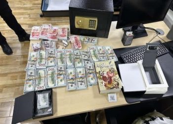 7.9 тэрбум төгрөгтэй тэмцэх хэмжээний юань, доллар хуурамчаар хэвлэн, иргэдийг залилдаг этгээдүүдийг илрүүлэн баривчилжээ