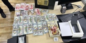 7.9 тэрбум төгрөгтэй тэмцэх хэмжээний юань, доллар хуурамчаар хэвлэн, иргэдийг залилдаг этгээдүүдийг илрүүлэн баривчилжээ