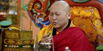 Гандантэгчэнлин хийдийн тэргүүн их хамба Д.Жавзандорж сүсэгтэн олонд ном айлдана