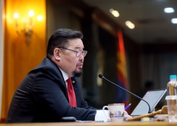 Монгол Улсын дархан хилийн зурваст газарт 34,227 га газар олгосон өмнөх Засгийн газрын хууль бус тогтоолыг хүчингүй болголоо