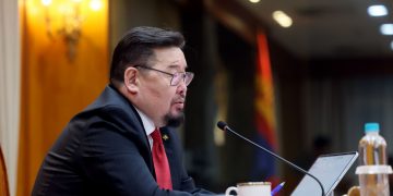 Монгол Улсын дархан хилийн зурваст газарт 34,227 га газар олгосон өмнөх Засгийн газрын хууль бус тогтоолыг хүчингүй болголоо