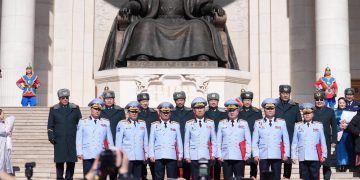 Цэргийн дээд цол хүртээлээ