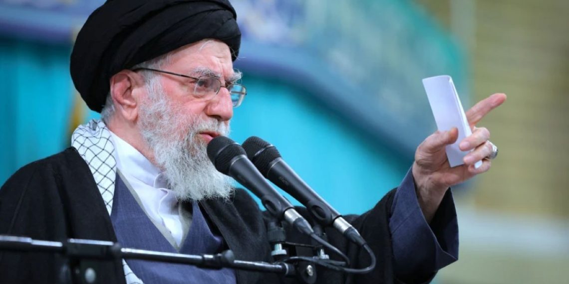 Агаарын цохилтын үеэр Ираны дээд удирдагч Аятолла Али Хамени алагдсаныг зарлалаа