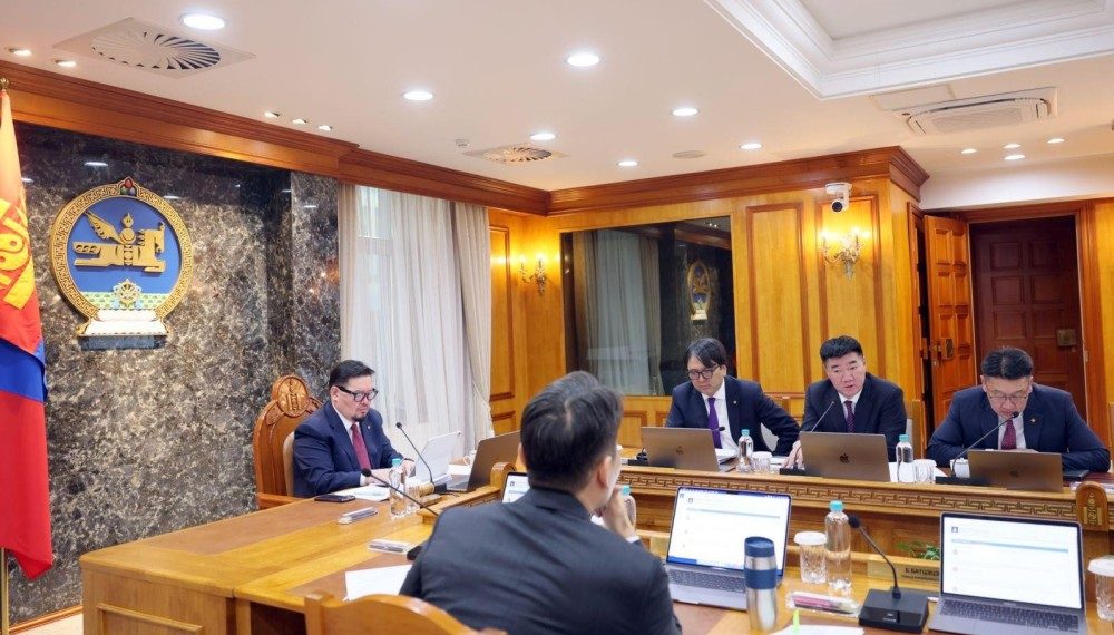 Гашуунсухайт боомт, улсын хилийн зурваст хууль зөрчиж олгосон 66 га газрыг төрийн мэдэлд буцаан авлаа