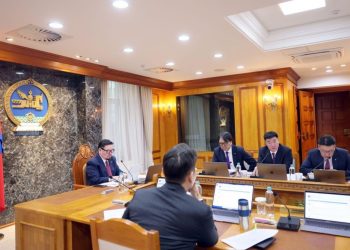 Гашуунсухайт боомт, улсын хилийн зурваст хууль зөрчиж олгосон 66 га газрыг төрийн мэдэлд буцаан авлаа