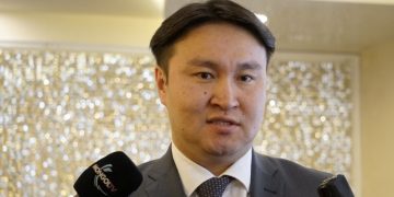 Б.Анар: Мөнгө жил бүр 10 хувиар үнэгүйдэж байхад цалин нэмээд ч үр дүнгүй