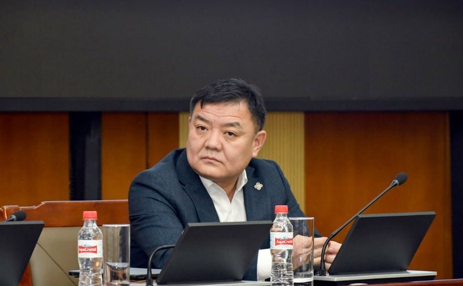 Р.Батболд: Батын Батбаатарыг Засгийн газрын гишүүнээс нэн даруй чөлөөлөх шаардлагыг Ерөнхий сайдад хүргүүлж байна