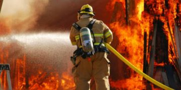 Хүнд нөхцөлд ажилласан онцгойн албан хаагчид аварсан хүний тоогоор мөнгөн урамшуулал олгоно