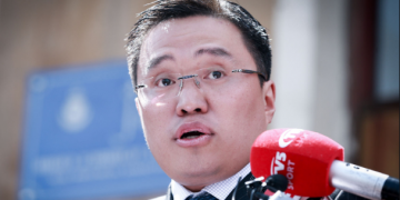 О.Магнай нарт холбогдох хэргийг хэрэгсэхгүй болгосон, цагаатгасан шүүхийн шийдвэрийг ХҮЧИНГҮЙ болгожээ