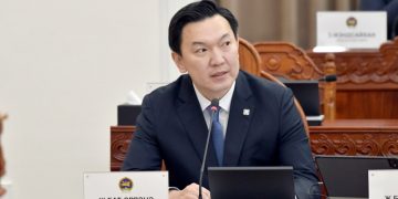Н.Учрал: Миний хурдыг гүйцэх хүнийг сайдаар ажиллахыг урина