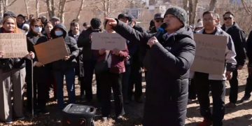 Х.Нямбаатарыг огцруулахыг шаардсан өргөдөлд 2582 хүн гарын үсэг зуржээ