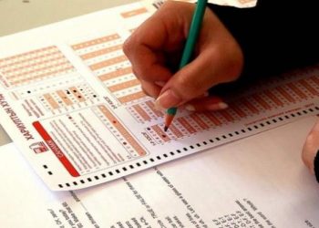 Монгол хэл бичгийн шалгалтанд орсон асуудал дагуулаад байгаа өгүүллэгийн талаар Боловсролын үнэлгээний төвөөс дараах тайлбарыг өглөө