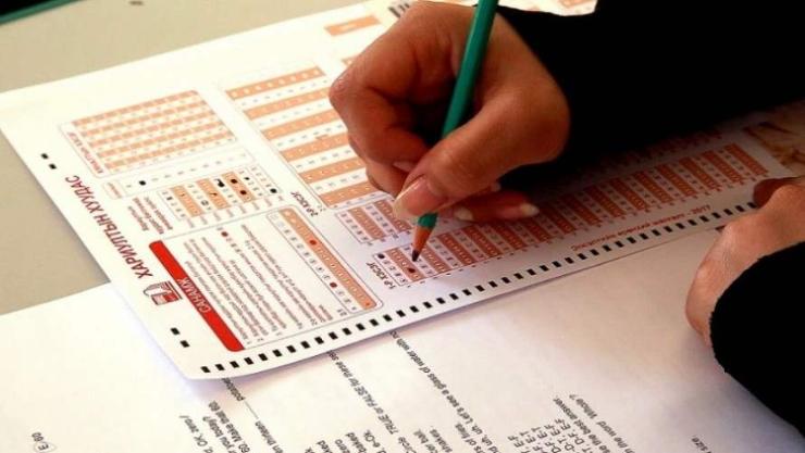 Монгол хэл бичгийн шалгалтанд орсон асуудал дагуулаад байгаа өгүүллэгийн талаар Боловсролын үнэлгээний төвөөс дараах тайлбарыг өглөө