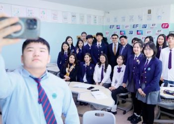 УИХ-ын гишүүн С.Амарсайханы санаачилгаар 800 гаруй сурагч англи хэлний хөтөлбөрт үнэ төлбөргүй хамрагдаж байна