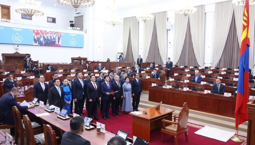 Ерөнхий сайд Н.Учрал ба түүний танхимын гишүүдийн хөрөнгө, орлогын мэдүүлэг