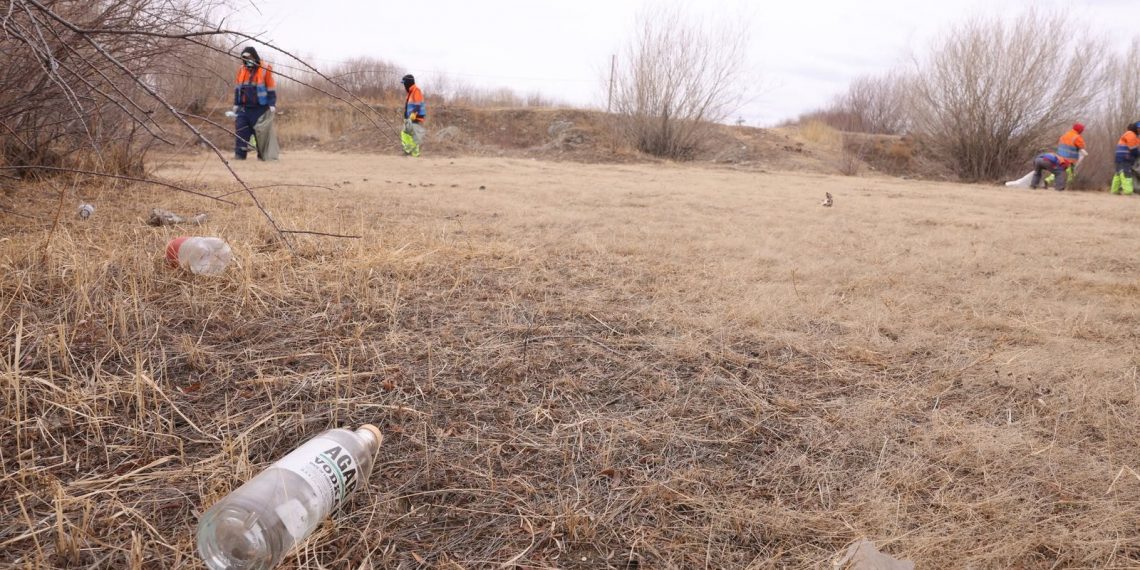 Э.Намсрай: Туулын бургасанд хөнжил гудас, ундаа усны сав болон архины шил зэрэг хог их байна