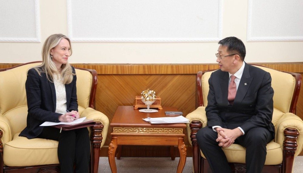 Орон нутгийн англи хэлний багш нарын ур чадварыг дэмжихэд 1.1 сая паунд зарцуулжээ