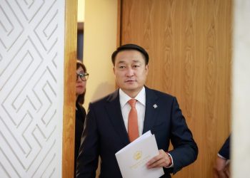 УИХ-ын гишүүн Д.Амарбаясгалангийн хилийн хоригийг үргэлжлүүлэхээр болжээ