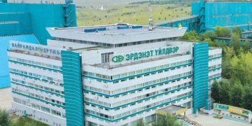 “Эрдэнэт”-ийн 49 хувийг төрд авах УИХ-ын 23 дугаар тогтоолыг “гацаасан” шүүхийн гурван шийдвэр