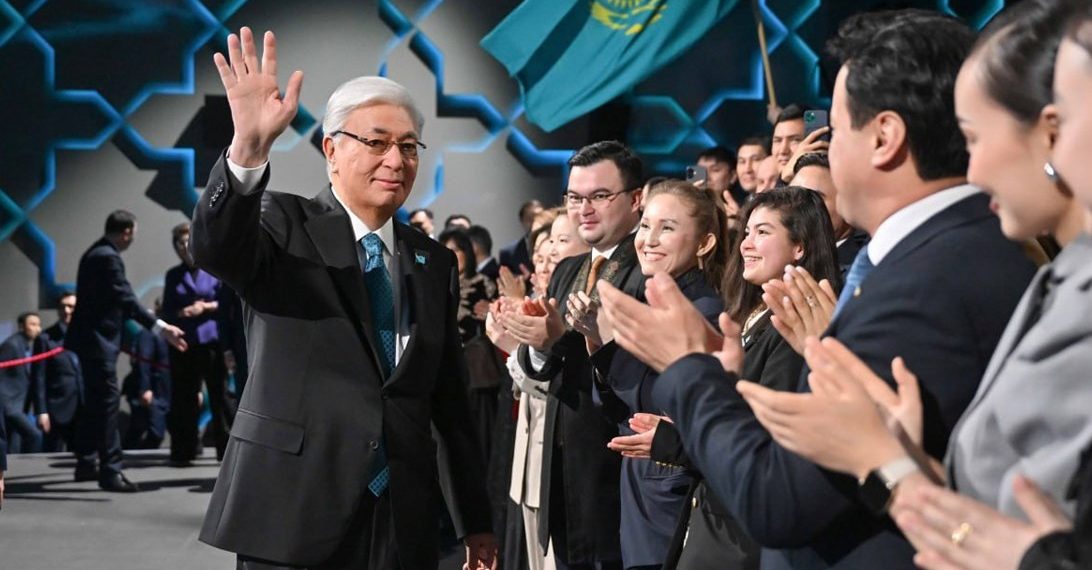 Казахстан улс парламентаа “Хуралдай” гэж нэрлэхээр болжээ