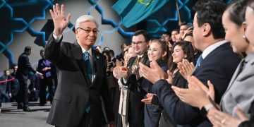 Казахстан улс парламентаа “Хуралдай” гэж нэрлэхээр болжээ