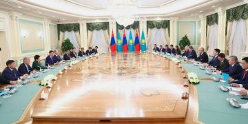 Казахстан улстай газрын тос, цөмийн энергийн салбарт хамтрах санамж бичгүүд байгууллаа