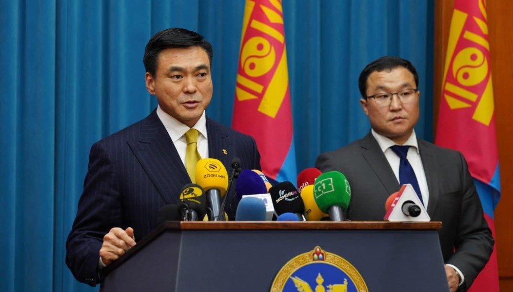 С.Амарсайхан: Улсын бүртгэлийн газраас авдаг үйлчилгээний зургаан шат дамжлагыг нэг болгосноор авлига, хүнд суртал буурна