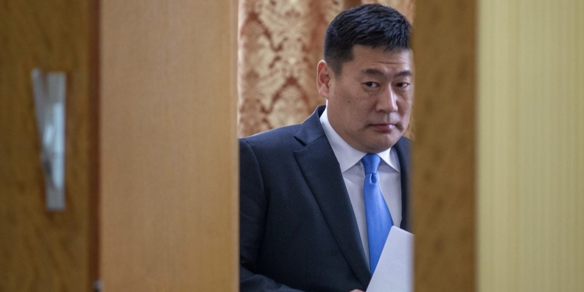 Ерөнхий сайд асан Л.Оюун-Эрдэнийг прокуророос дараах зүйл ангиудаар шалгаж байна