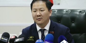 Т.Даваадалай: Засгийн газрын гишүүн Э.Бат-Амгалан болон түүний утсан хүүхэлдэй А.Баяр тэргүүтэй бүлэг этгээдүүд биднийг харлуулж, гүтгэж ирлээ