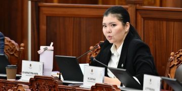 М.Нарантуяа-Нара: Махны үнэ өсөхөд хүн огцруулдаг. Байлдагчийн амь алдсан сайдад ямар хариуцлага тооцох вэ?